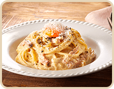 豆腐クリームのカルボナーラ